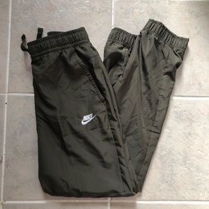Nike Joggers Olive Green